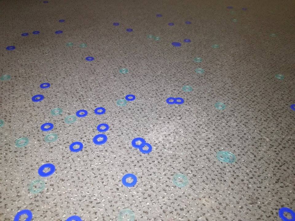 4 (17)