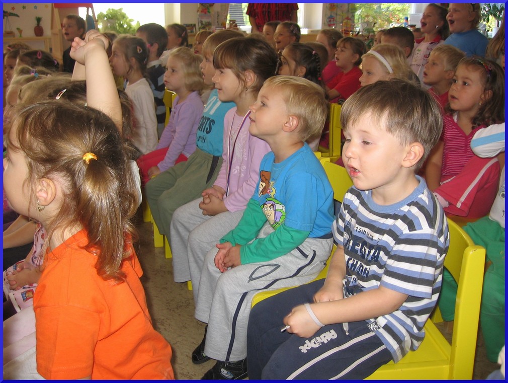 truhla plná pohádek 2010 003