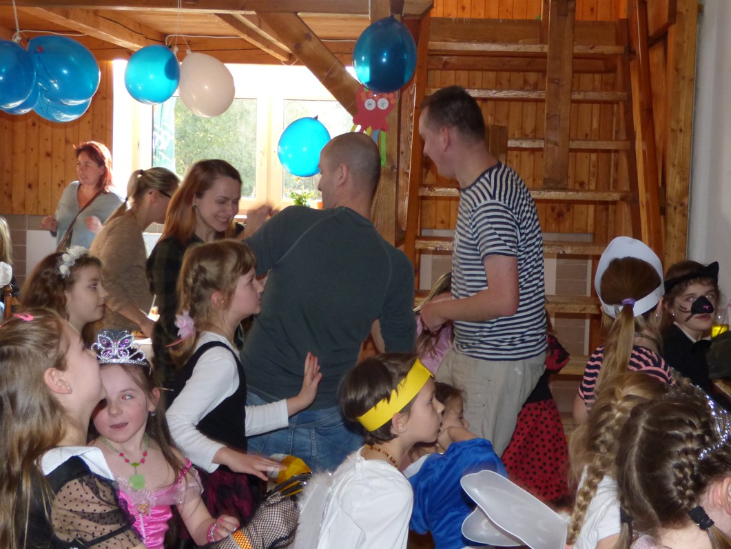 1 KARNEVAL (80)