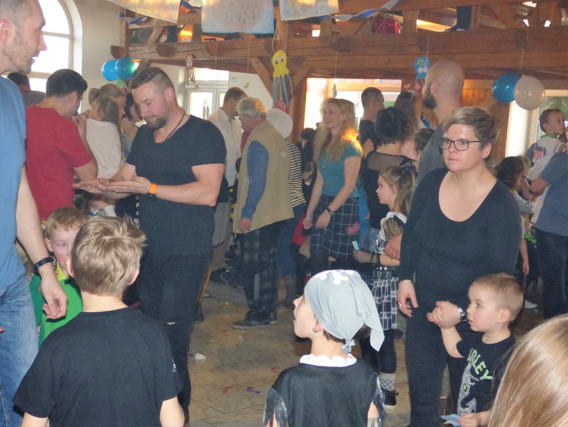 1 KARNEVAL (131)