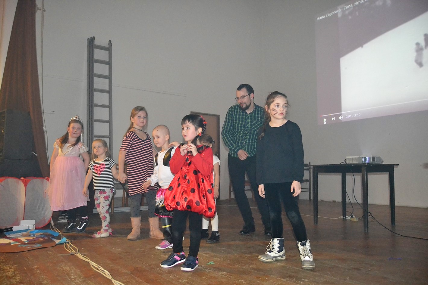 2 KARNEVAL (54)