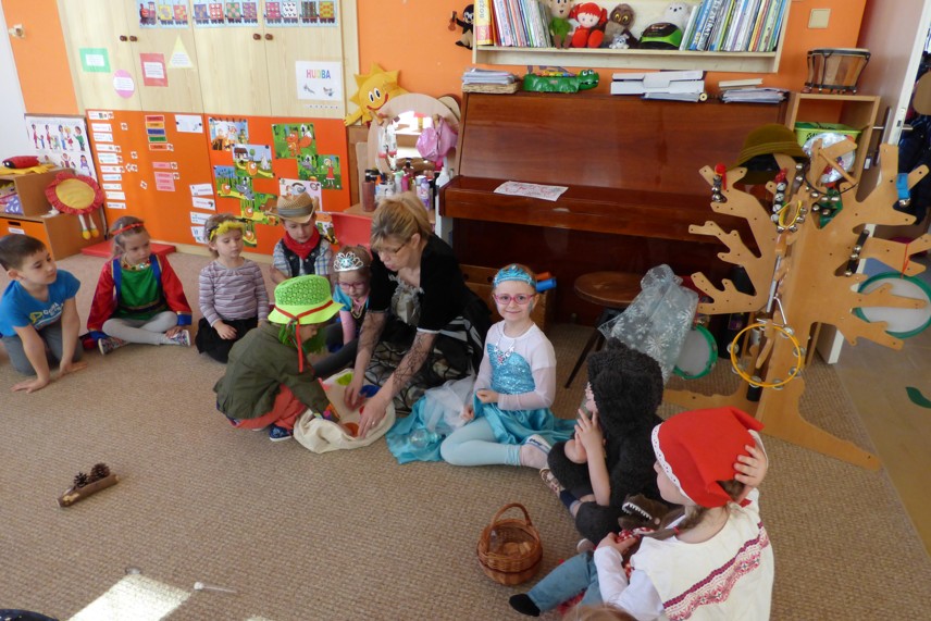 3 dopolední karneval v mš (5)