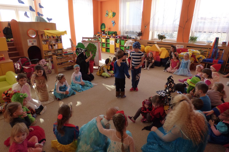 3 dopolední karneval v mš (17)