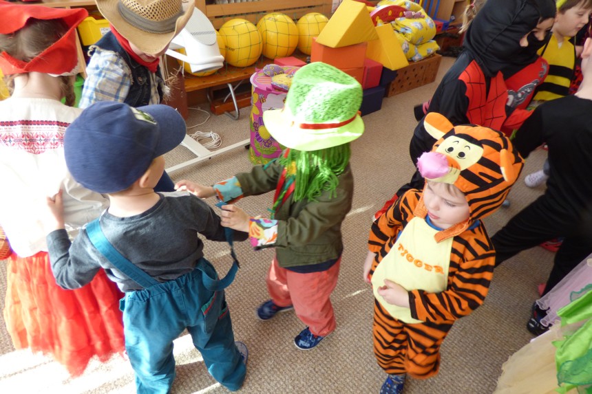 5 dopolední karneval v mš (25)