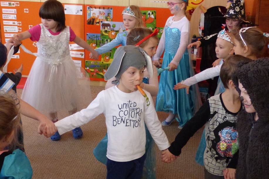 5 dopolední karneval v mš (34)