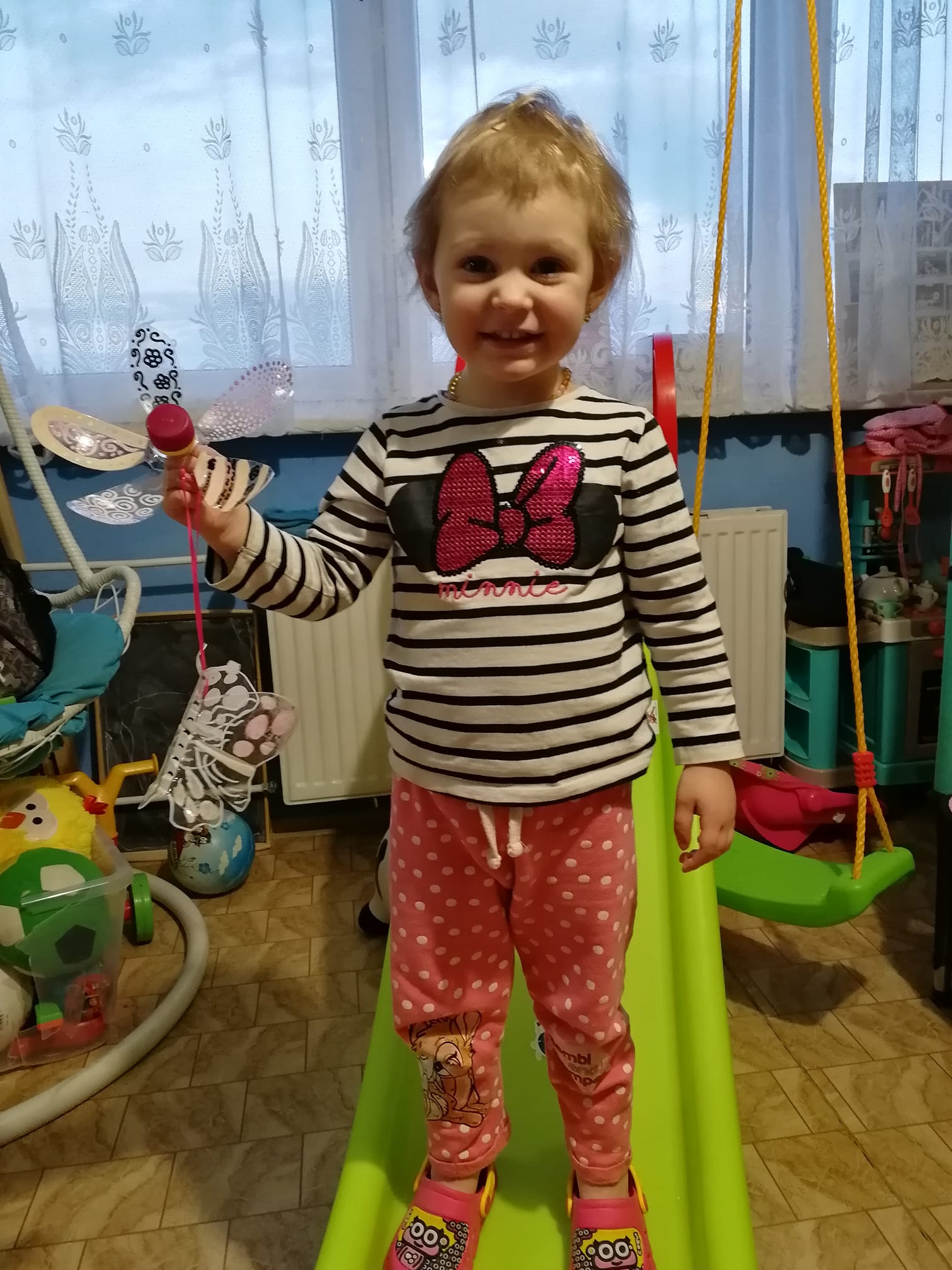 plníme úkoly a tvoříme-děti ze Sluníček (8)
