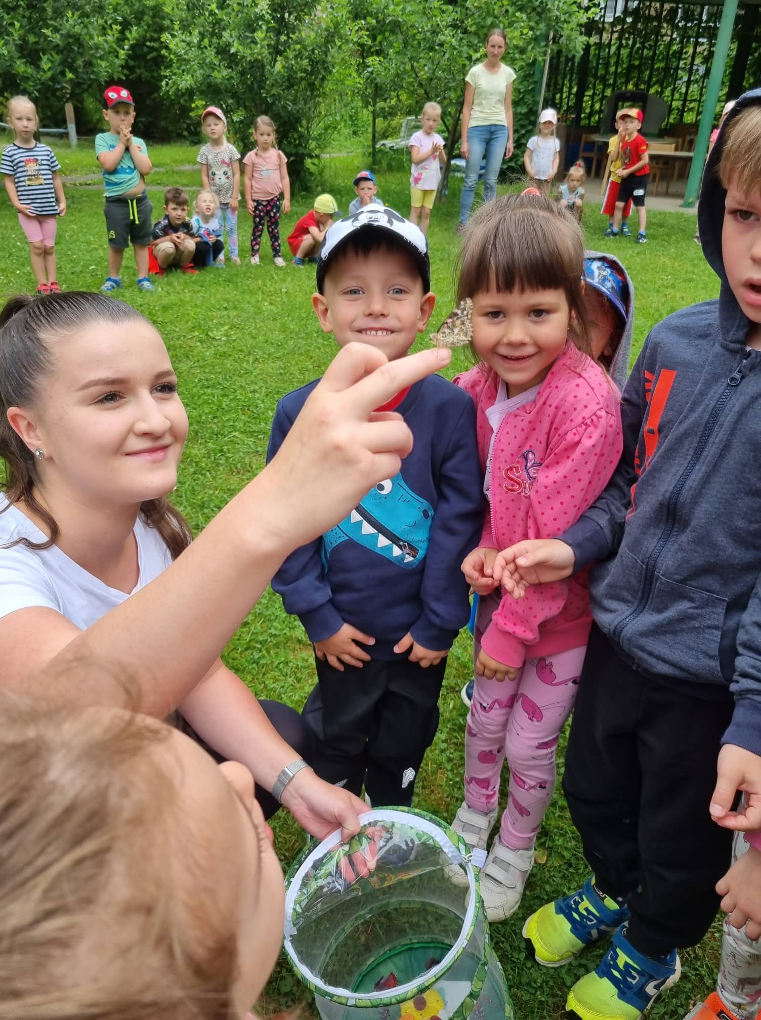 VYPOUŠTĚNÍ MOTÝLŮ (2)